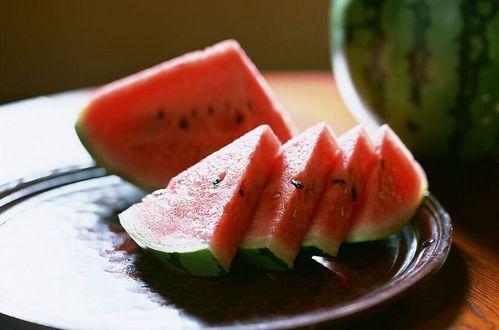 吃瓜正当时古诗,古韵新声中的瓜田趣事