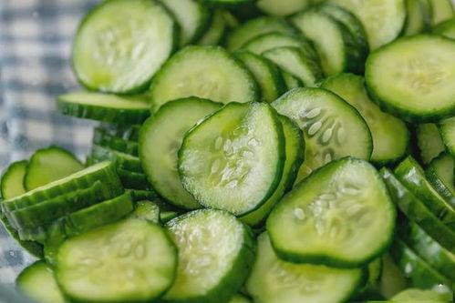 小瓜买太多怎么吃,创意无限的小瓜美食攻略