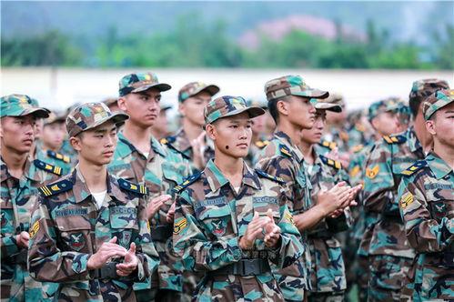 西航军训吃瓜,吃瓜群众围观那些“瓜”