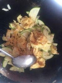 熟吃角瓜,营养美味，家常烹饪新选择