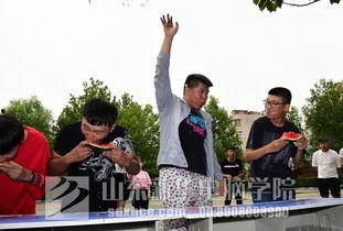 吃瓜学生围观,吃瓜学生围观背后的故事